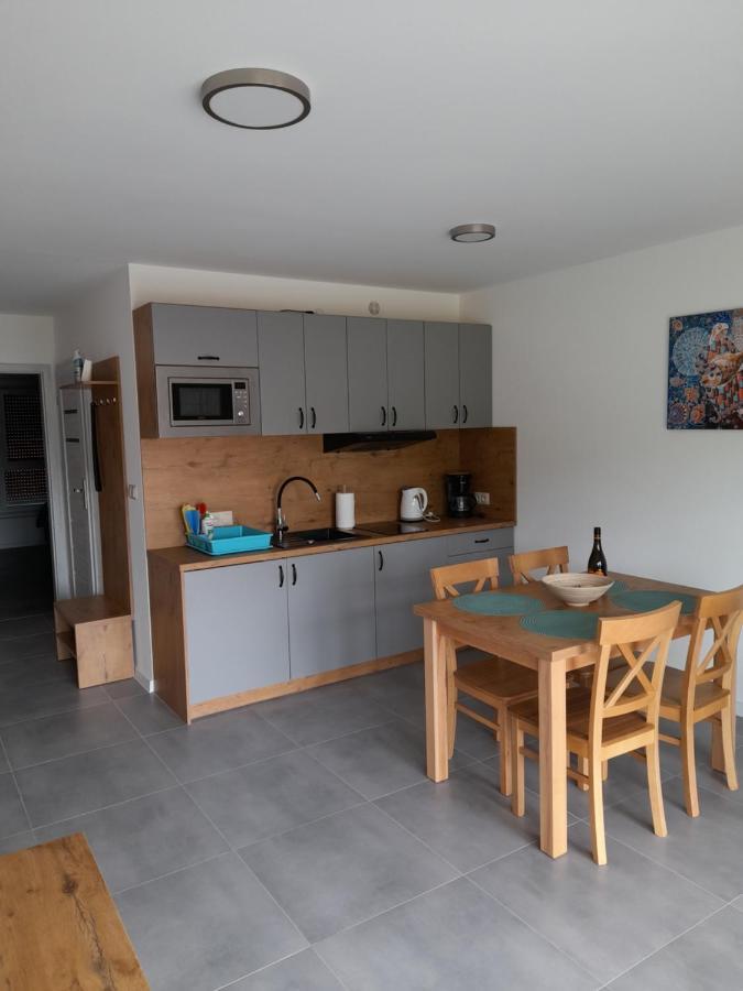 Milo Mare Apartaments Мєлно Екстер'єр фото
