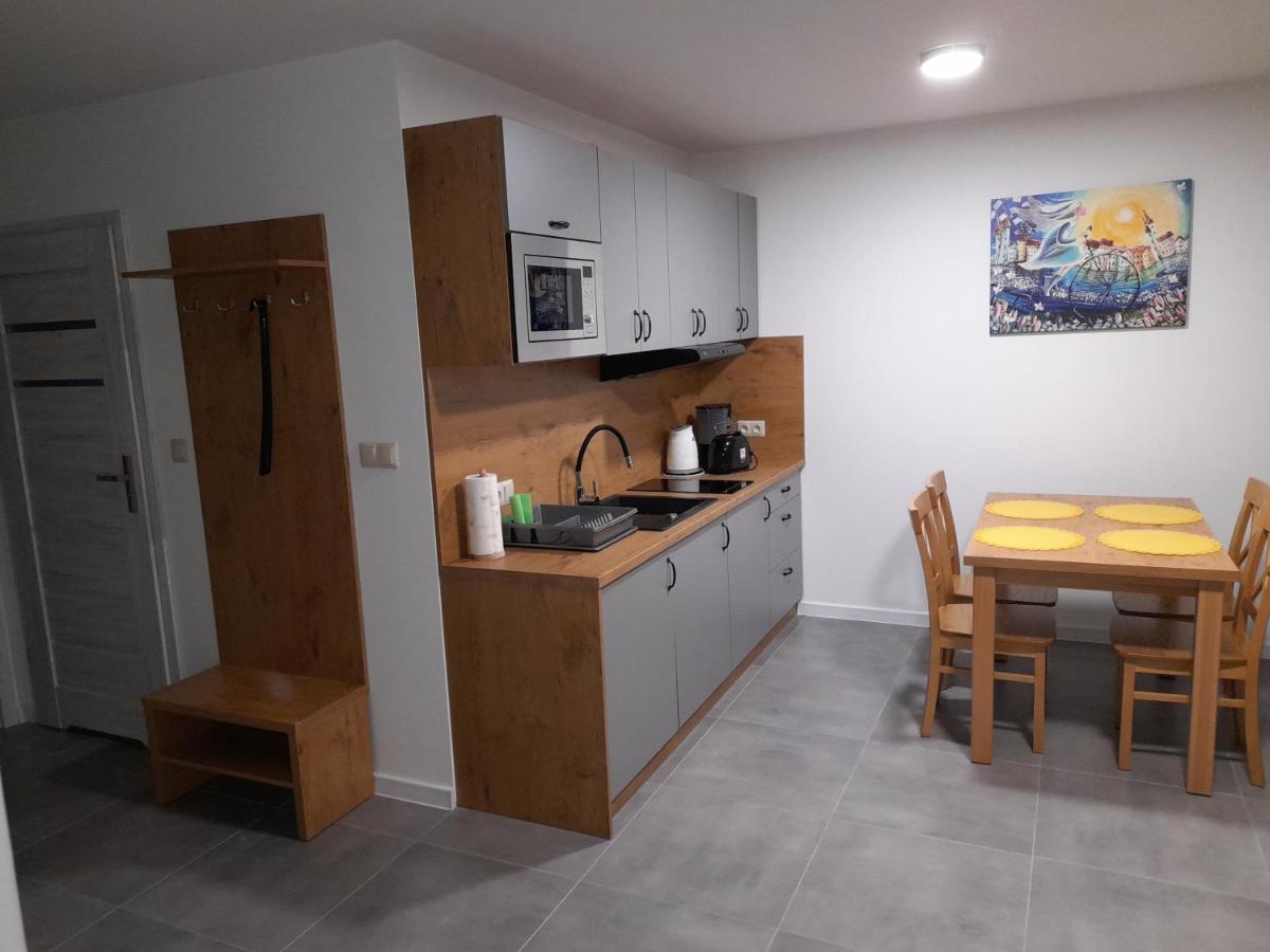 Milo Mare Apartaments Мєлно Екстер'єр фото