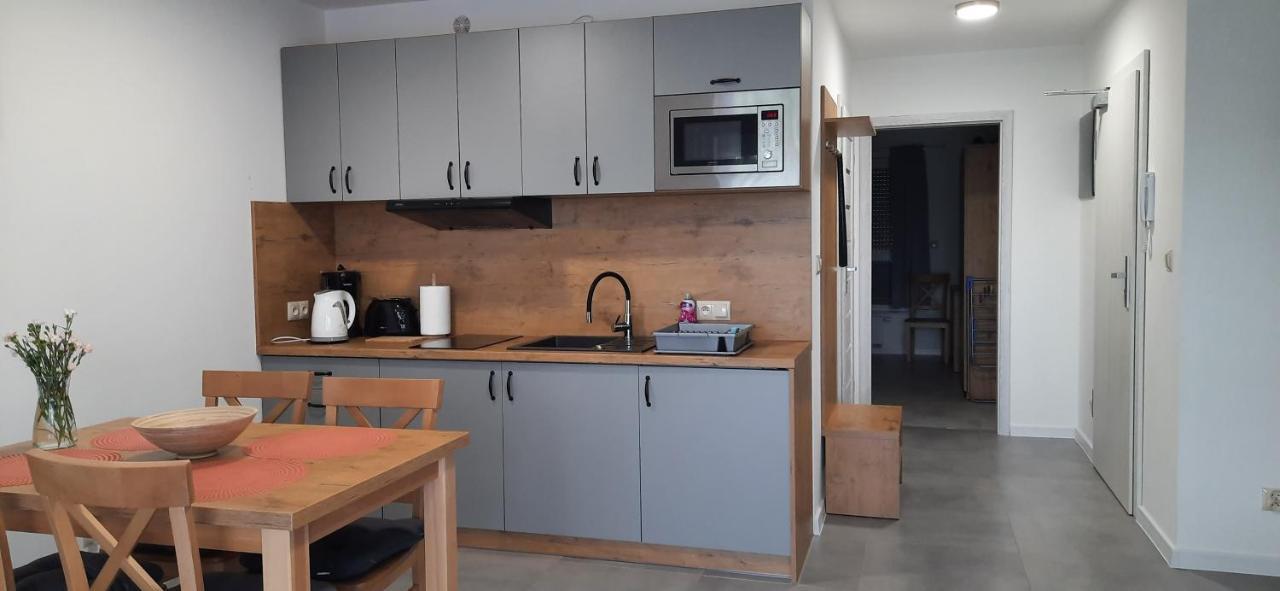 Milo Mare Apartaments Мєлно Екстер'єр фото