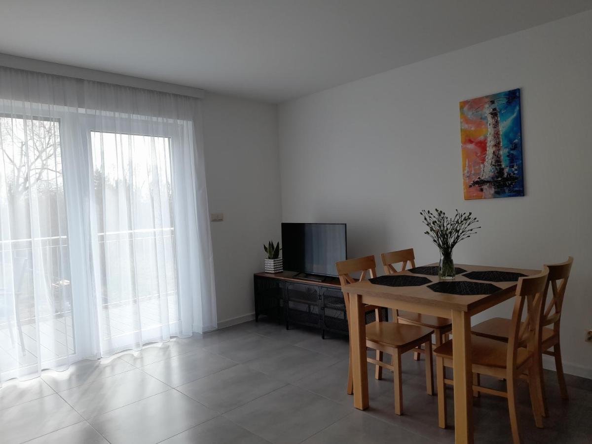 Milo Mare Apartaments Мєлно Екстер'єр фото